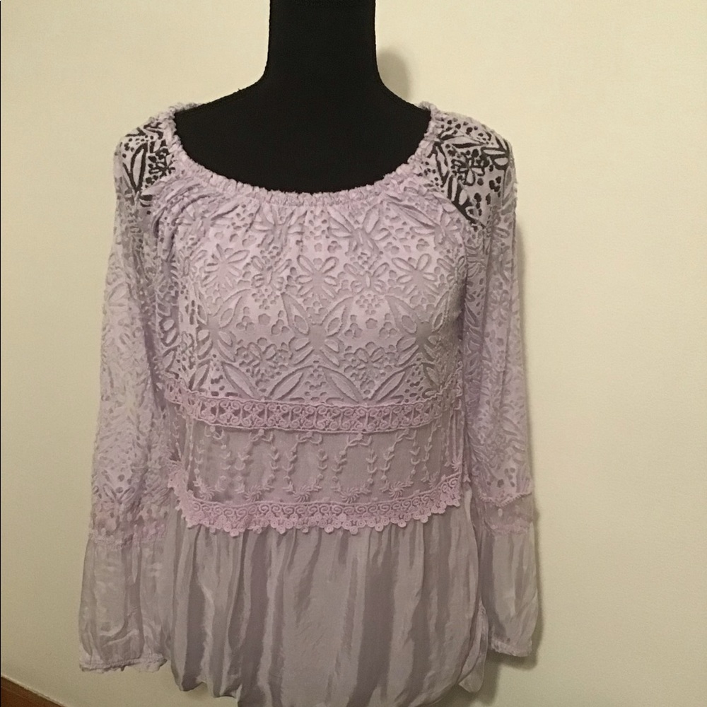 Beautiful lavender top